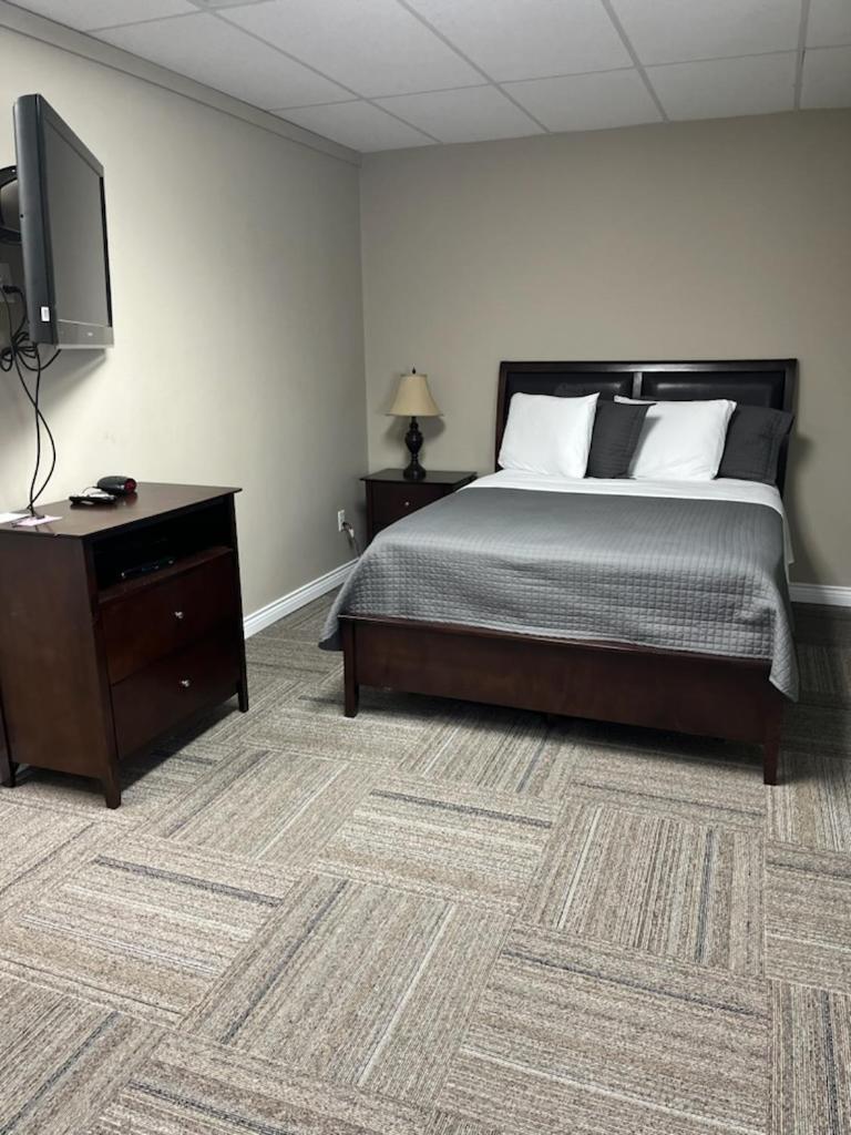 Riverview Suites Clarenville Exterior photo
